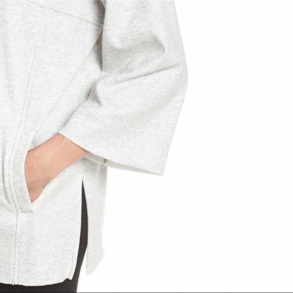 UGG Astrid Poncho Fleece Sweater Funnel Neck in Soft Grey Size XS/S NWT - Picture 5 of 12